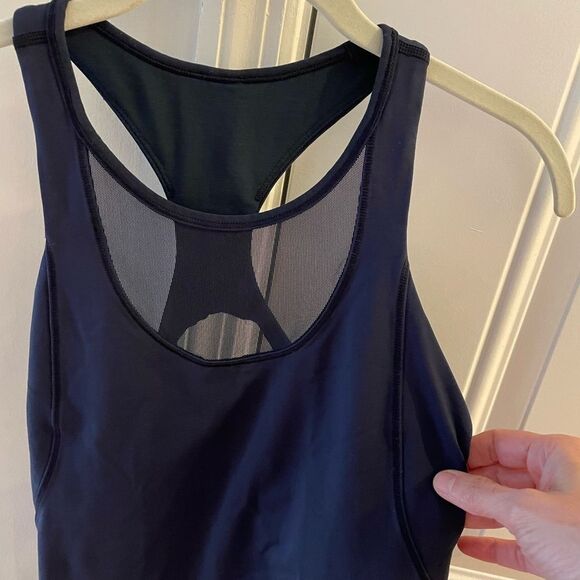 Lululemon Run Stuff Your Bra Tank Navy size 6 - Picture 5 of 12